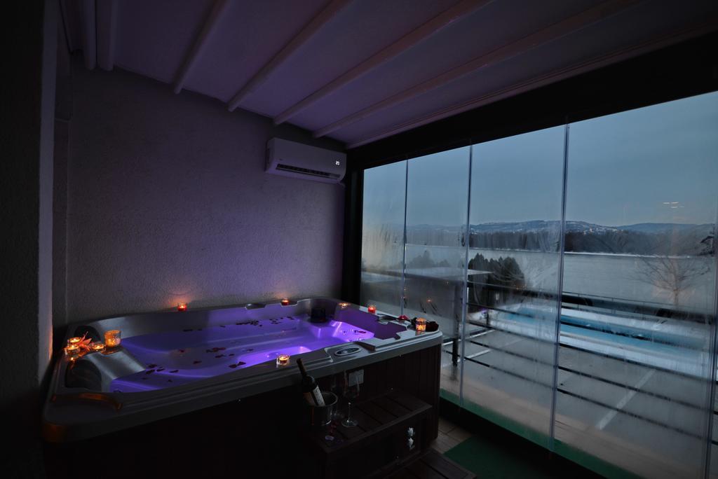 Guest House Panorama Aqualux 노비사드 외부 사진